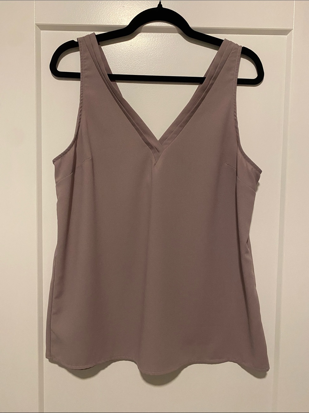 Dynamite Mauve Sleeveless Blouse